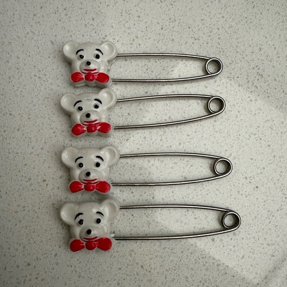 Set of 4 Vintage Bear Diaper Pins White Bears Red Bow Ties Nursery Retro Baby - Picture 2 of 7